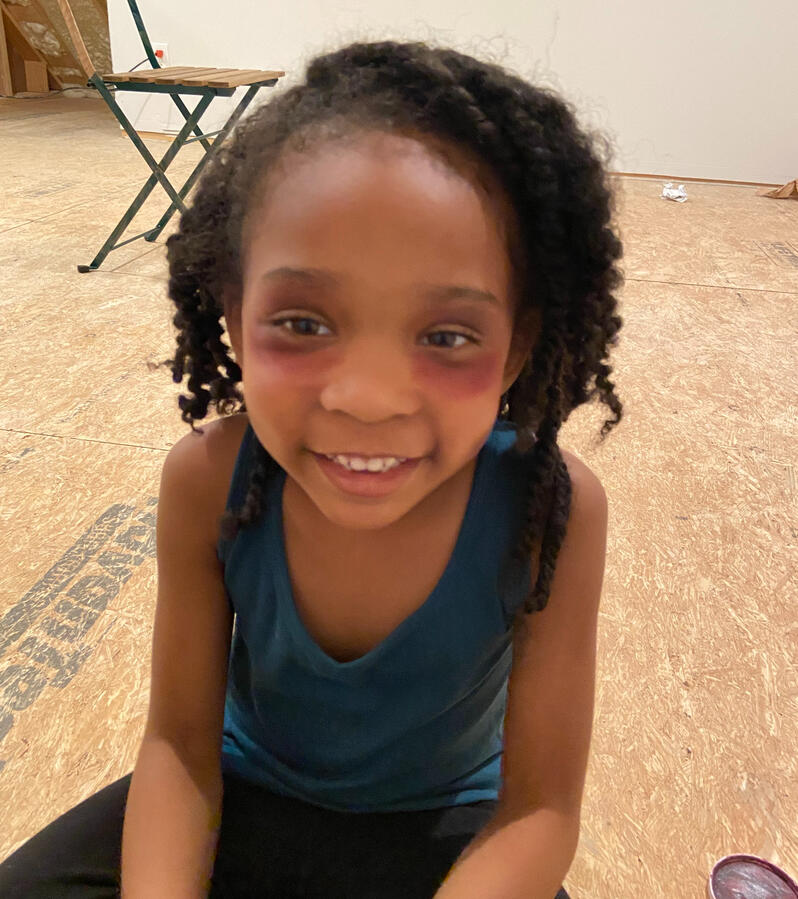 Robyn Wood behind the scenes of Elena